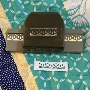 Stampin’ Up! Decorative Ribbon Border Paper Punch